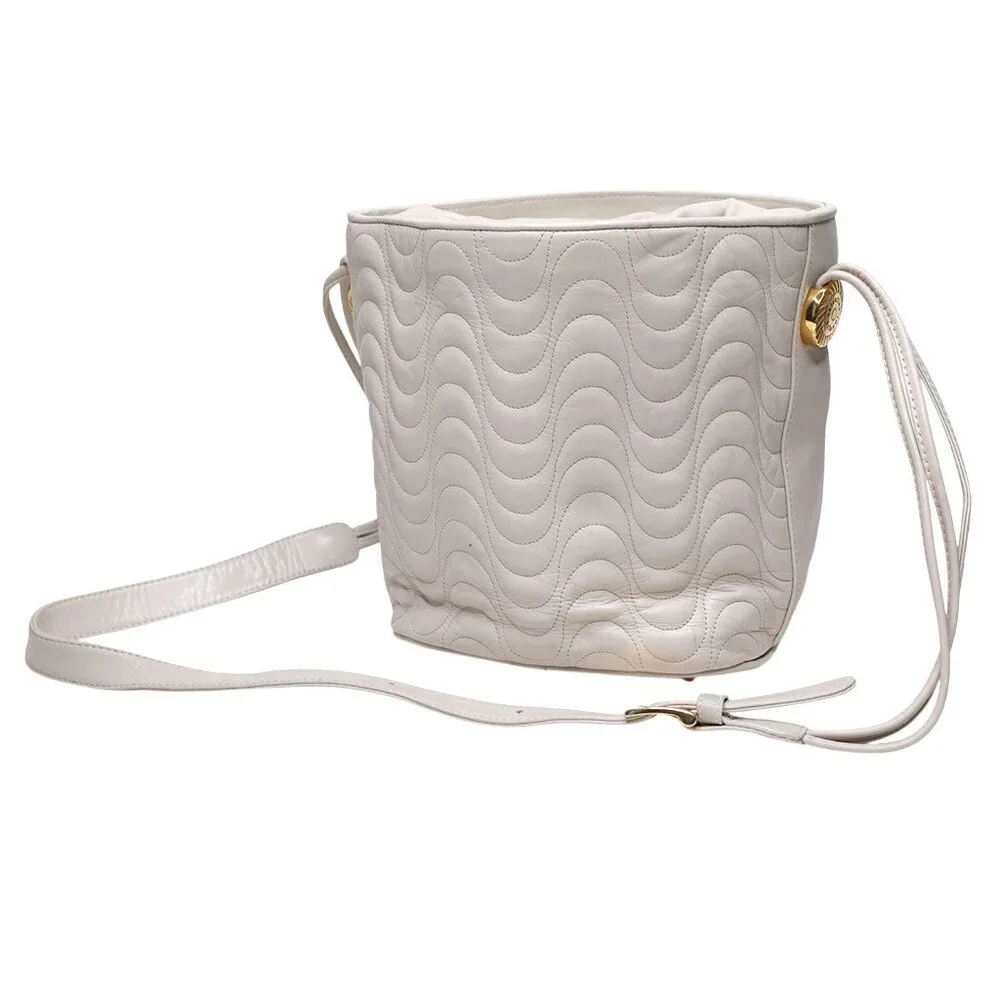 Vintage Valentino Orlandi Italy Cream Leather Bucket Shoulder Bag Quilted Body - Picture 13 of 15